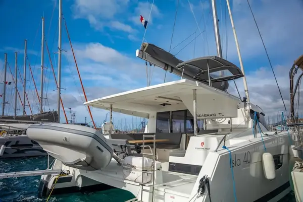 Seabaris - Fountaine Pajot Isla 40