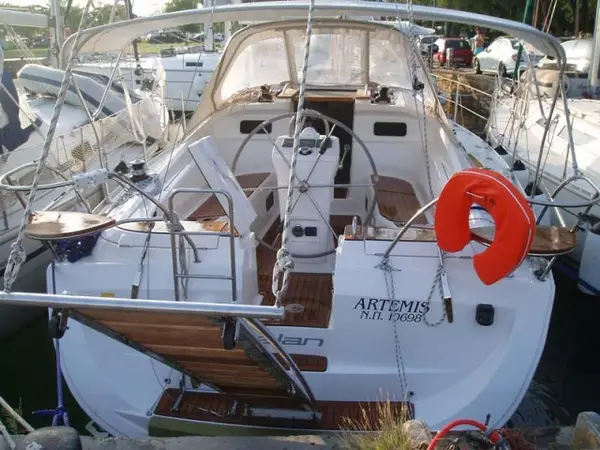 Artemis - Elan 384 Impression