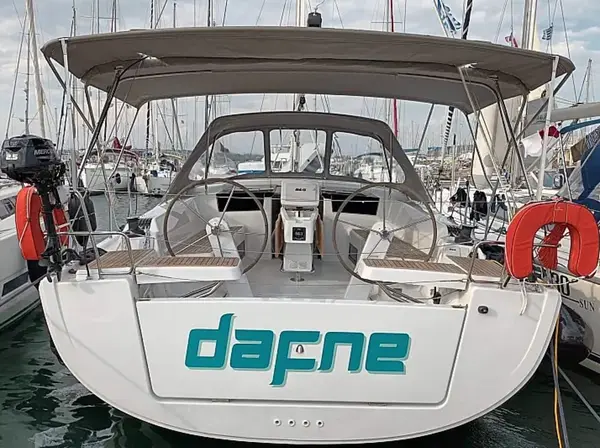 Dafne - Hanse 418
