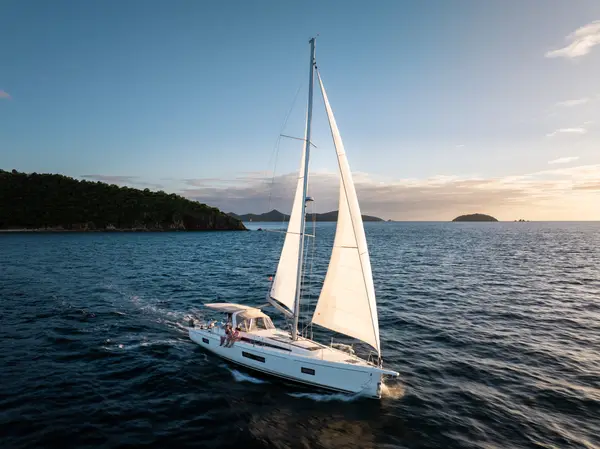 Sunday Girl - Oceanis 51.1