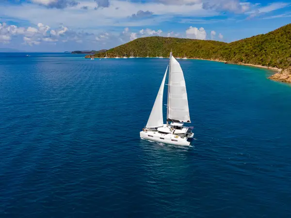 Southern Isle - Lagoon 46
