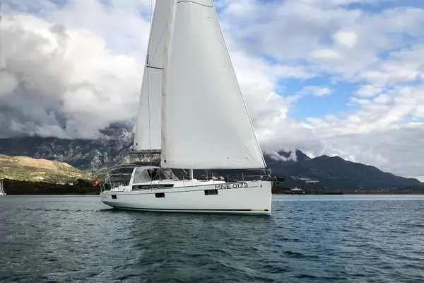 Blues - Oceanis 48