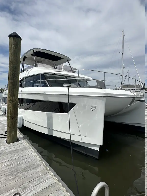 La Dolce Vita - Fountaine Pajot MY6