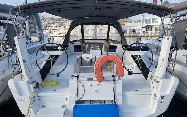 Flavours of the sea - Dufour 37