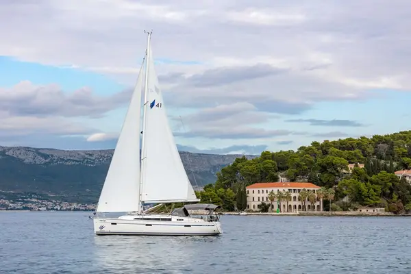 Nina - Bavaria Cruiser 41