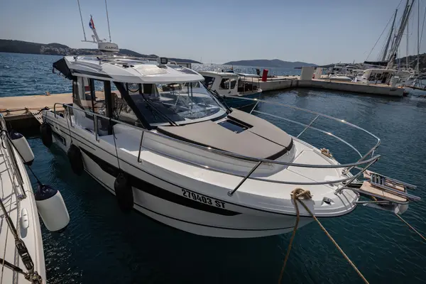 Shearwater - Merry Fisher 895 Offshore