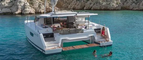 Rossa - Fountaine Pajot Astrea 42