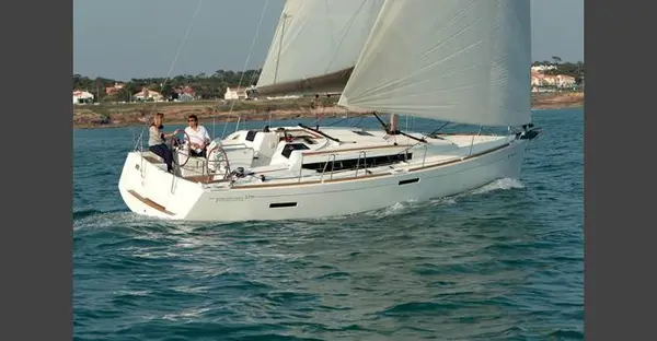 Topaze - Sun Odyssey 379