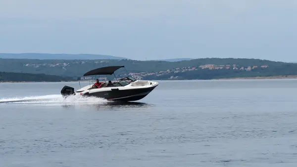 Sea Ray SPX 210 - Sea Ray SPX 210