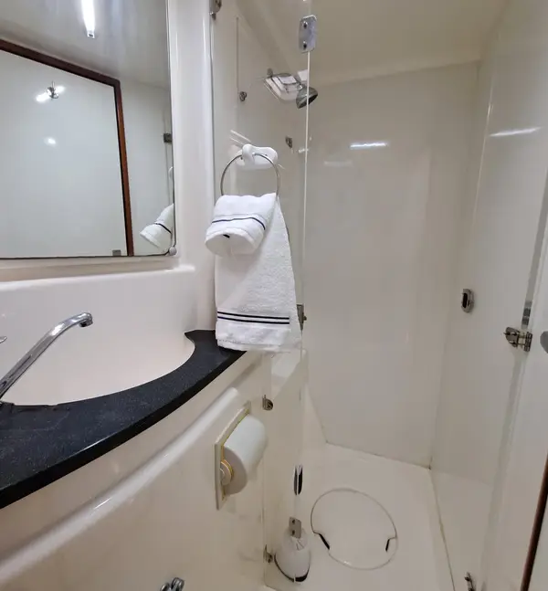 Southern Cross - Leopard 48