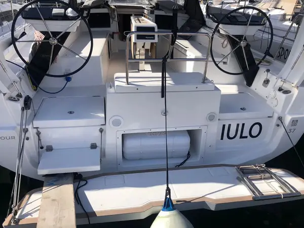 Iulo - Dufour 37
