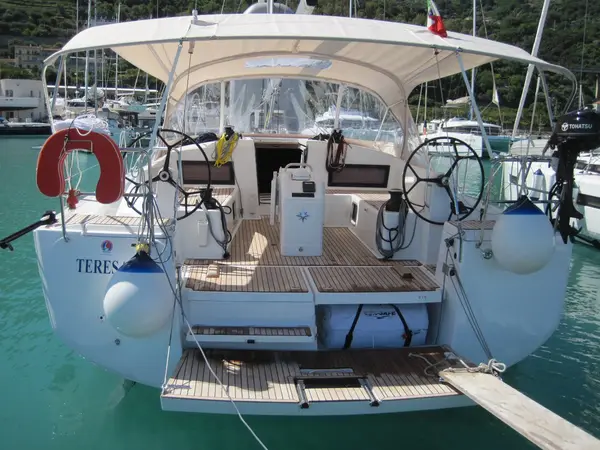 Teresa - Sun Odyssey 490