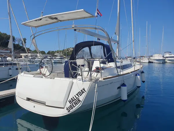 Hallyday - Sun Odyssey 449
