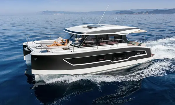 My Angel - Fountaine Pajot MY4.S