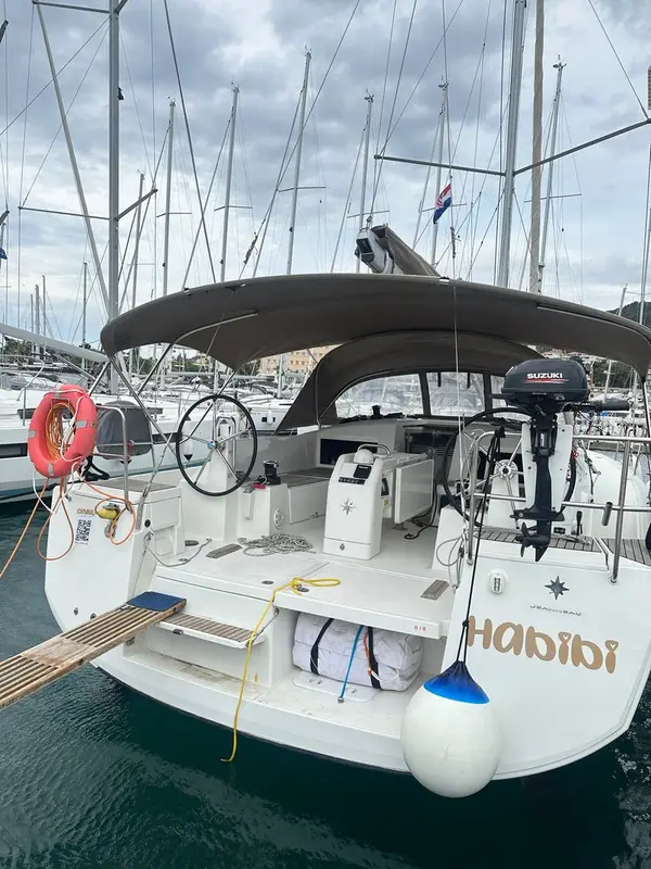 Habibi - Sun Odyssey 440