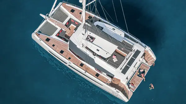 Caffè di Sicilia - Fountaine Pajot Samana 59