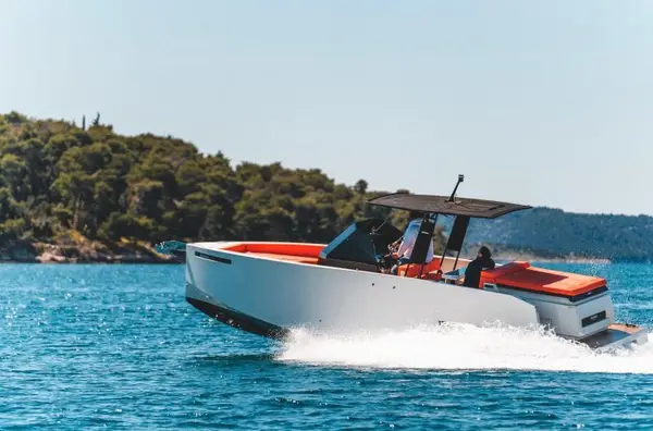 Lav - De Antonio D28 Open