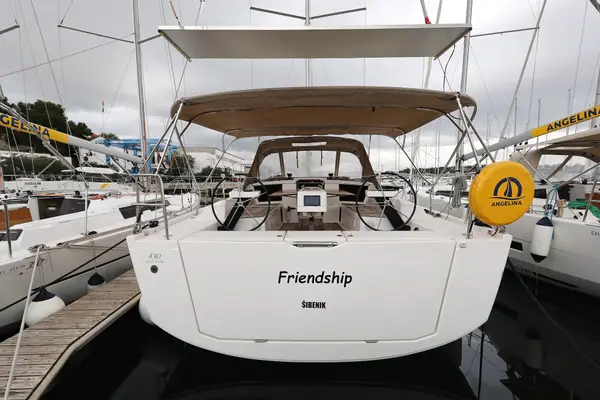 Friendship - Dufour 430 GL