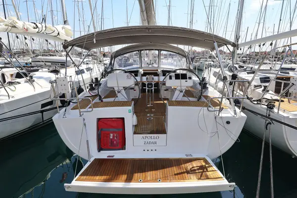 Apollo - Hanse 458