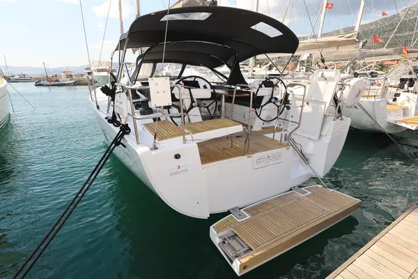 Attraction - Hanse 508
