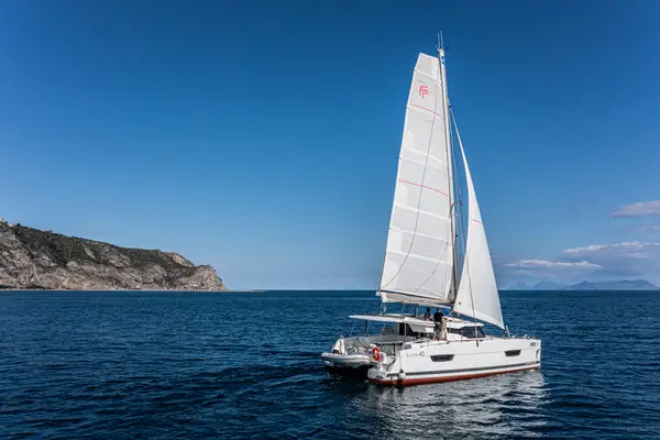 Relax Planet - Fountaine Pajot Lucia 40