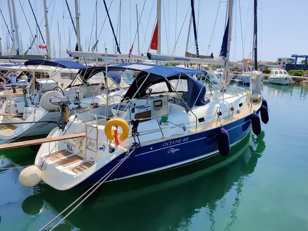 Rose Runner - Oceanis Clipper 461