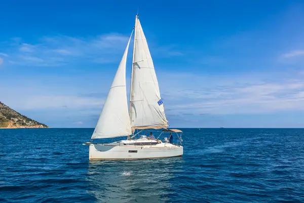 Hija del Viento - Sun Odyssey 319