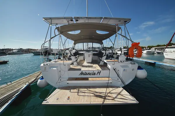 Antonela M - Oceanis 46.1